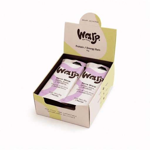 Barra Energy Arándanos 50g x 6 WARP Barra 50g x 6 Barra con dátiles, maní, avena, chocolate blanco sin azúcar, arándanos y remolacha. Energía práctica para tus días activos. Contiene leche. Perfecta para media mañana, postre saludable o antojo indulg