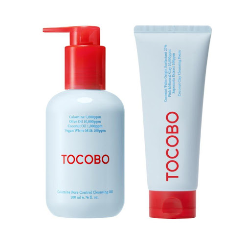 Kit doble limpieza coreana de TOCOBO TOCOBO Kit x und Es el combo viral que transforma tu rutina de limpieza. Este dúo une el poder del Calamine Pore Control Cleansing Oil, que disuelve maquillaje (¡incluso el waterproof!) y elimina puntos negros, con el