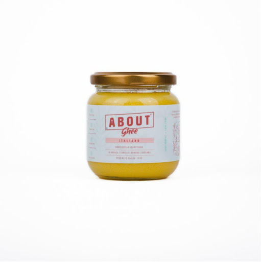 Ghee Italiano ABOUT Envase de vidrio x 1 und Ghee italiano: mantequilla clarificada infusionada con albahaca, tomillo, romero y orégano. Libre de lactosa, caseína y agua. De sabor aromático y herbáceo, con un perfil mediterráneo que eleva cualqu