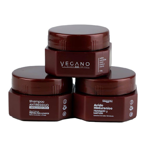 Kit Alisador Vegano Pro Personal x 125 gr VEGANO COSMETICS Kit x 3 und Kit Alisador Vegano Paso 1, 2 y 3. Tecnología enjuagable con más de 14 proteínas que minimiza el daño y evita el adelgazamiento de la hebra. Alisa sin formol. Orgánico, vegano y seguro para embarazada
