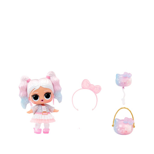 Muñeca LOL Hello Kitty Sorpresa LOL Caja x 1 Celebra los 50 años de Hello Kitty con la exclusiva muñeca LOL Surprise Hello Kitty - Miss Pearly! Descubre 7 sorpresas únicas en tonos pastel, perfectas para personalizar y jugar. Con accesorios inte