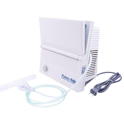 MICRONEBULIZADOR DEVILBISS AIDE 5650D GLX SAS  x 1 El Micronebulizador Devilbiss Pulmo Aide 5650D es un equipo de terapia respiratoria diseñado para la administración eficiente de medicamentos en aerosol. Su sistema de compresión tipo ventosa evita el
