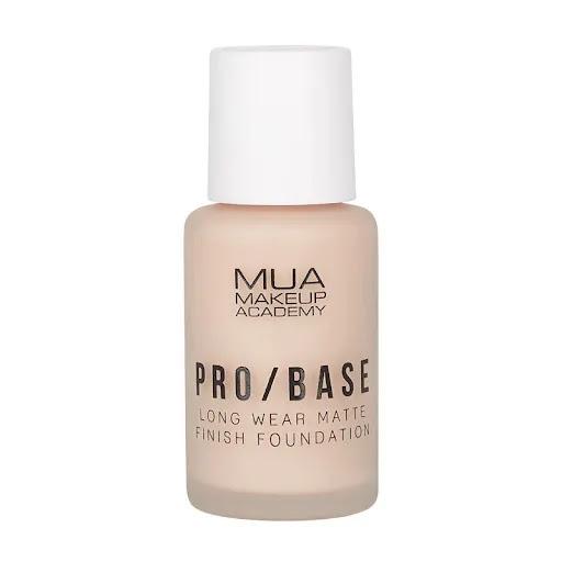Base Pro de Larga Duración con Acabado Mate Make up Academy liquida x 1  