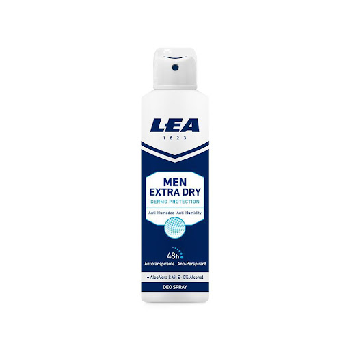 LEA Men Desodorante Spray Extra Dry Dermo Protection LEA Frasco x 1 Antitranspirante en Spray para hombre, idóneo para mantener la higiene personal durante todo el día y cuidar las pieles más sensibles gracias a sus ingredientes como el Aloe Vera y Vitamina E, además 