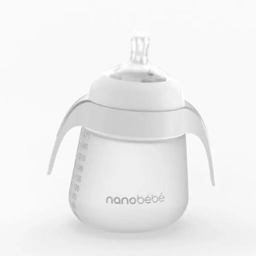 Manijas de Biberón de Silicona Gen2 - Blancas Nanobébé Caja x 2 Elimina rápidamente el 99,9% de los gérmenes y las bacterias.No basta con lavar los Tetero. Es esencial esterilizar los Tetero y los accesorios de alimentación de tu bebé para garantizar que sean segu