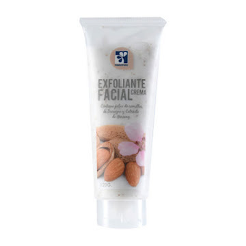 Crema Farmatodo Exfoliante Facial Almendras Tubo x 120 gr  