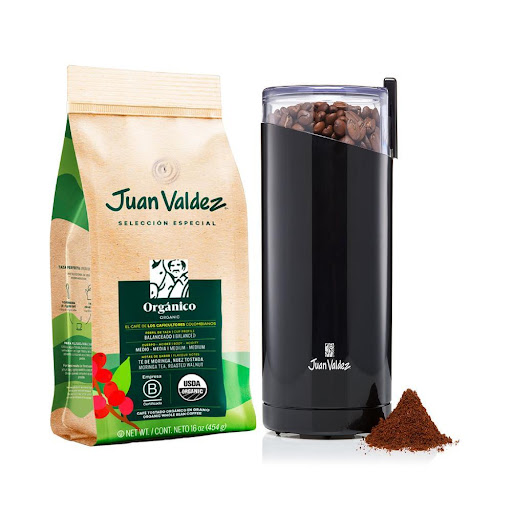 Molino eléctrico + Café Orgánico grano 454gr Juan Valdez bolsa y lata x 2 Nuestro Café Juan Valdez, es un producto 100% organico, el cual fue cultivado y cosechado por familias cafeteras que se han acogido a principios de agricultura ecológica, bajo los mayores estándares, 