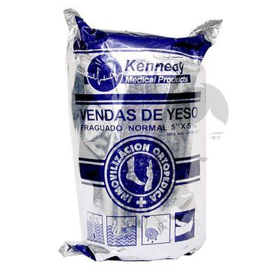 VENDA YESO 5X5 KENNEDY INTECMA  x 1 Esta venda de yeso está diseñada para inmovilización de fracturas y lesiones ortopédicas. Está fabricada con tela de gasa impregnada con sulfato de calcio, lo que garantiza una fijación fuerte y durad