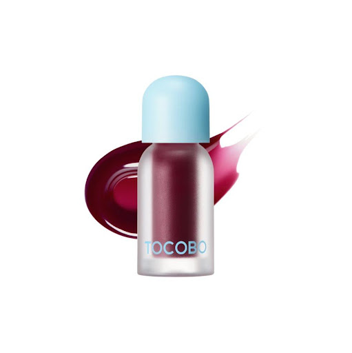 Juicy Berry Plumping Lip Oil PLUM JAM TOCOBO 4gr x 1 "Dale a tus labios volumen y suavidad con los Juicy Berry Plumping Lip Oils de TOCOBO. Su fórmula innovadora proporciona un efecto plumping inmediato, dejando los labios más carnosos e hidratados sin 