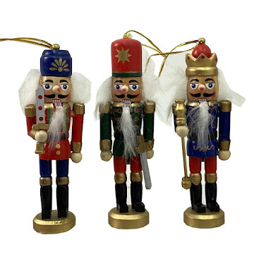 Colgante Noritex Cascanueces De Madera y Tela Surtidos x 1 und  