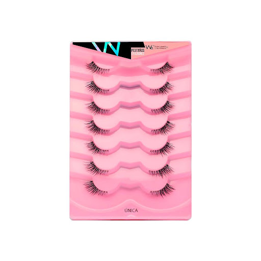 Pestañas postizas enteras we cosmetics Unica X7	 We cosmetics Caja x 7 Par Estas pestañas de We Cosmetics, efecto Foxy, referencia Única, ofrecen un estilo sofisticado y voluminoso con puntas alargadas para un acabado impactante. Son ideales para ocasiones especiales como fi