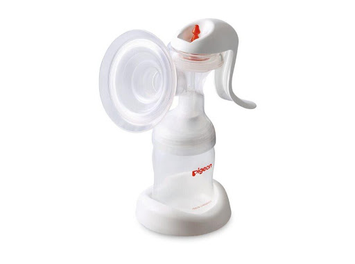 Extractor de Leche Manual 2 Fases Pigeon Caja x 1 El extractor de leche manual tiene dos modos de uso: el modo de estimulación y el modo de extracción.
Puede cambiar fácilmente entre los modos ajustando la posición del mango en el vástago. La copa de