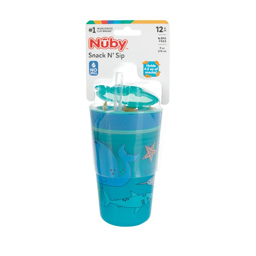 Vaso De Plástico Para Aperitivos Y Bebidas 2 En 1-270Ml Marino Nuby Blister x 1 ĦTransporta bebidas y snacks en un solo vaso! La taza de refrigerio tiene capacidad de 4.5 oz, perfecta para mantener las bebidas y los snacks de tu pequeño juntos de forma práctica y cómoda.