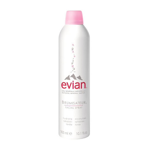Agua Termal Evian Calmante Desensibilizante X 300 Ml Evian 300ml x 1 Tonifica, hidrata y refresca en cualquier momento del día.Probado dermatológicamente, el spray facial Brumisateur® evian® de 300 ml, hecho en Francia, es adecuado para todo tipo de piel, incluso las m