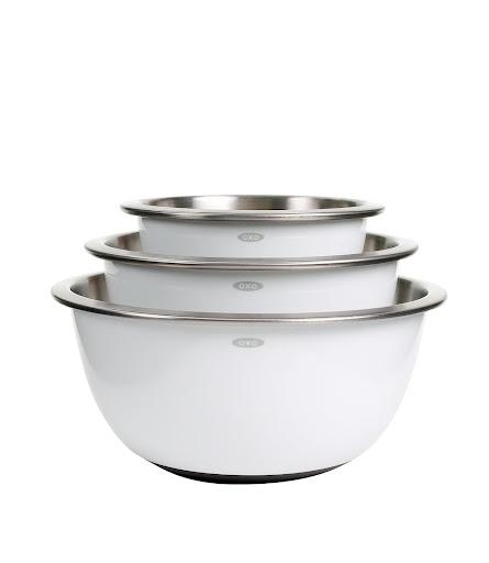 Juego de bowls OXO Good Grips 3 pzs acero inoxidable aislado Oxo Caja x 3 Set de bowls anidados de acero inoxidable con interior aislado y base antideslizante. Perfectos para mezclar, servir o almacenar alimentos.