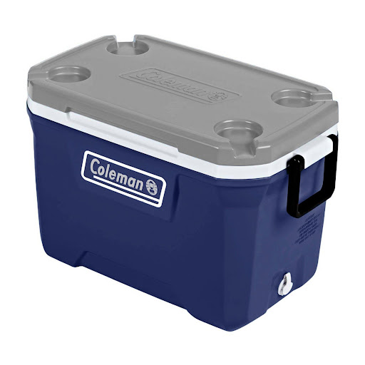 Nevera Portátil Coleman 316 Series 52Qt (AZUL GRISÁCEO Y GRIS) COLEMAN CAJA x 1 Prepara el escenario para los mejores momentos al aire libre con la cava hielera Coleman 316 Series. Diseñada para mantener tus bebidas heladas y tus comidas frescas durante días, esta cava portátil e