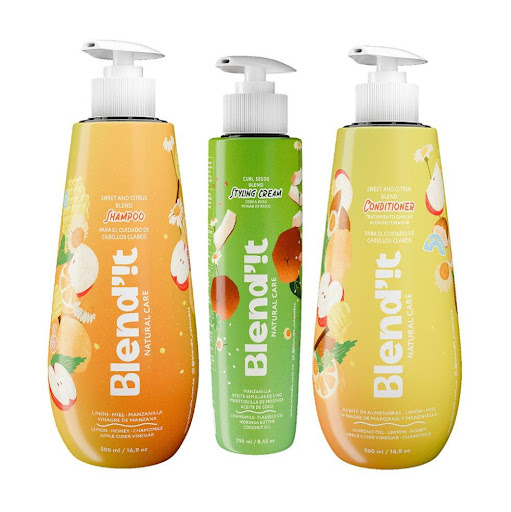 Trío Rubios y Rizados Blend´it Manzanilla para niños, Shampoo x500ml , Acondicionador x500ml y Crema para Peinar x250ml Blend´it Natural Care 2 productos de 500ml 1 producto 250ml x 3 Trío natural para cabello rubio y rizado – limpia, Hidrata, suaviza y define rizos rubios sin frizz ni resequedad

La combinación perfecta para cuidar el cabello rubio y rizado con suavidad, definició