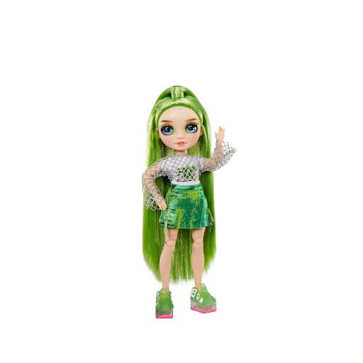 Muñeca Clásica Rainbow High Jade Rainbow High Caja x 1 Descubre la esencia de la diversión y la elegancia con la Muñeca Rainbow Jade! Con su cabello en fibras fáciles de peinar, Jade siempre deslumbra con su encanto. Formando parte de una colección exclus