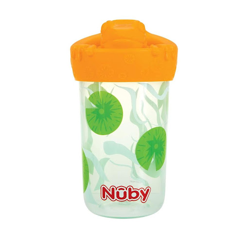Vaso De Iniciación Con Tapa De Silicona Diseño Naranja Rana Nuby Blister x 1 Convierte cada momento de hidratación en una experiencia llena de color con este vaso de iniciación con diseño de rana en 3D. Su tapa de silicona ultra suave protege las encías y facilita la succión, 