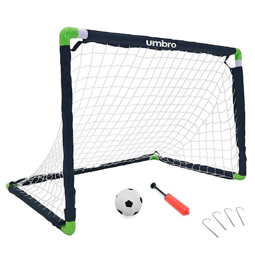 Arco De Fútbol UMBRO Goal Lega UMBRO Individual x 1 El Arco de fútbol UMBRO goal lega es la elección perfecta para disfrutar del fútbol en cualquier lugar, con un tamaño compacto de 59 cm x 90 cm x 61 cm, es ideal para jugar en el jardín o en espacios 