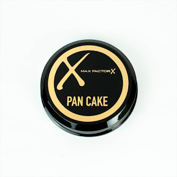//MAQUILLAJE PARA APLICAR CON AGUA PAN CAKE TRUE BEIGE MAX FACTOR  
