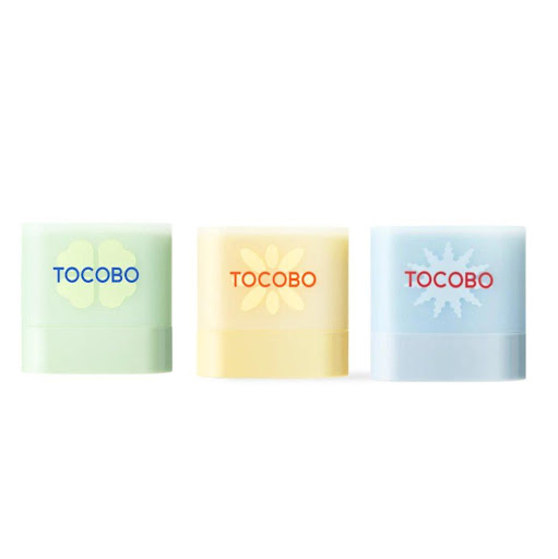 Set de 3 mini protectores solares TOCOBO TOCOBO Set de 3 mini protectores solares TOCOBO, cada uno en envase individual de 11gr x 3 Set de 3 mini protectores solares TOCOBO que incluye Cotton Soft Sun Stick, Cica Cooling Sun Stick y Vita Airy Waterproof. Cada fórmula está diseñada para ofrecer protección diaria contra los rayos UV