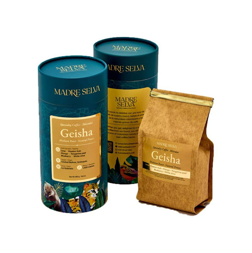 Café Geisha, Madre Selva Madre Selva  Grano  x 1 Un Geisha Natural es un atrevimiento interesante de realizar como productores de café, pues potencia sus notas a mandarina, lima, y manzanilla dándole una acidez brillante complementada con un sabor a