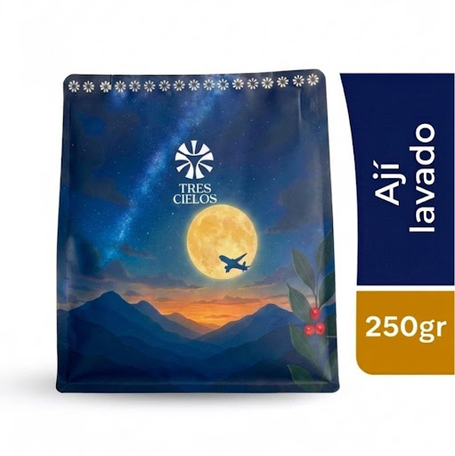 Café Grano Premium Bourbon Ají  250gr x1 Tres Cielos Coffee 250 x 1 Descubre la excelencia en cada sorbo con nuestro Café Bourbon Ají – Proceso Lavado, una joya cultivada en las montañas del departamento del Huila, una de las regiones cafeteras más prestigiosas de Col