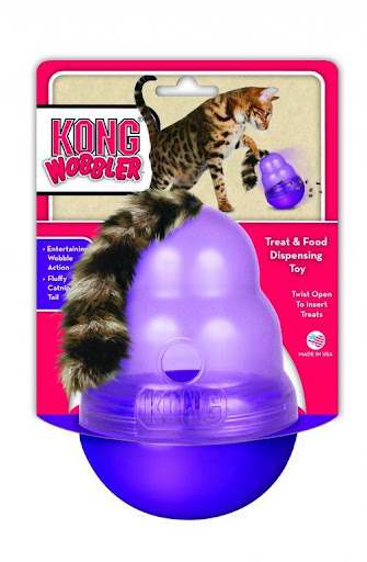KONG F WOBBLER CON PLUMAS KONG  x 1 Juguete interactivo diseñado para estimular el instinto de caza de los gatos. Su base con movimiento tambaleante y las plumas en la parte superior despiertan la curiosidad, promoviendo el juego y la a