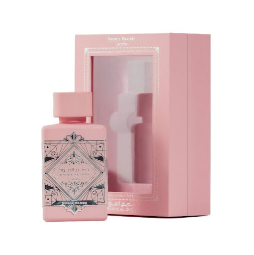 Perfume Badee Al Oud Noble Blush 100ml LATTAFA BOTELL x ML Lattafa Badee Al Oud Noble Blush 100ml EDP Spray es una fragancia popular, reconocida por su perfil olfativo suave, cremoso y dulce. A menudo se la describe como una "rosa lechosa" con matices gourman