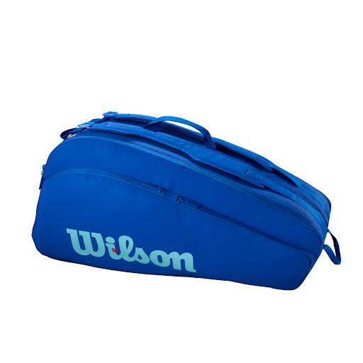 Bolso de Tenis Wilson Ultra V5 Tour 12PK Wilson Papeleta x 1 Medelo: Ultra V5 Tour 12PKEl Wilson Ultra V5 Tour 12PK es más que un simple bolso para raquetas; es una solución de almacenamiento completa para el tenista competitivo. Su diseño espacioso y sus compa