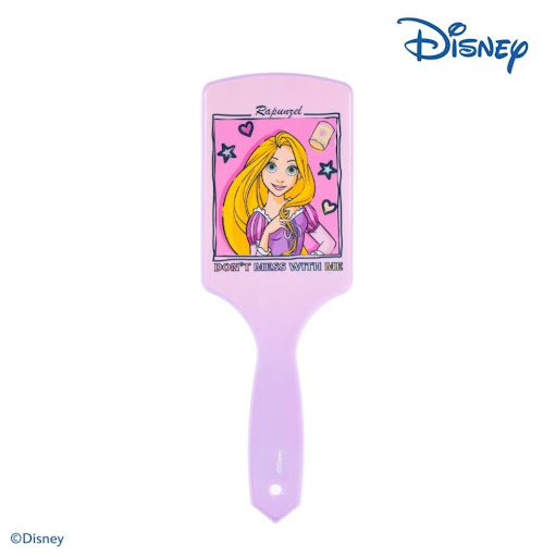 Cepillo Grande Rapunzel Disney-Miis Kids MIIS KIDS-DISNEY cepillo x 1 Este cepillo está inspirado en la elegancia y dulzura de la princesa Rapunzel. Presenta un diseño encantador en tonos rosados. En la parte posterior, una ilustración de Rapunzel. Te ayudara a desenred
