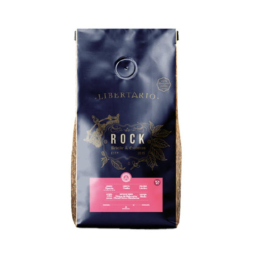 Rock Molido LIBERTARIO COFFEE x 454g Libertario Coffee Doypack x 454gr x 1 und Siente la fuerza y el carácter del café colombiano con Rock Molido de LIBERTARIO COFFEE. Una mezcla intensa y llena de personalidad, creada para quienes disfrutan de sabores profundos y aromas envolve