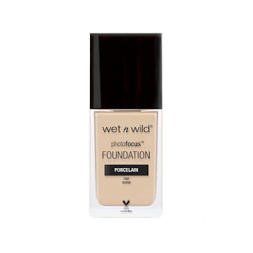 Base Wet n Wild   PhotoFocus Foundation Dewy Porcelana x 28 ml  