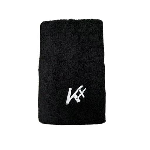 Muñequera Larga (13x8cm) KX K6 Caja x 1 MODELO: Muñequera Sudadera Larga Deportiva K6Concentra toda tu energía en cada movimiento y maximiza tu rendimiento físico con la Muñequera Sudadera Larga Deportiva K6. Este accesorio esencial ha sido
