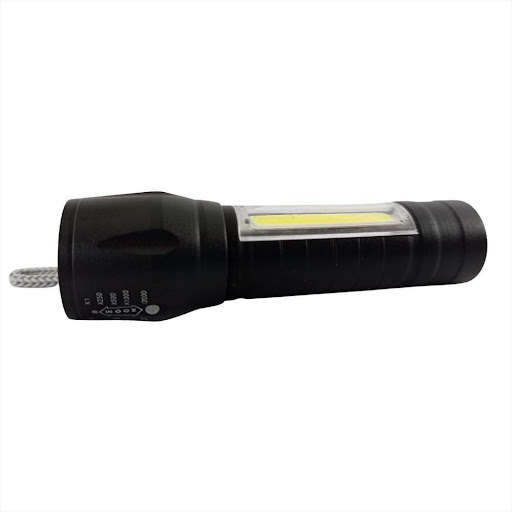 Linterna Tactica Led Recargable Con Zoom UNIMARC Unidad x 1