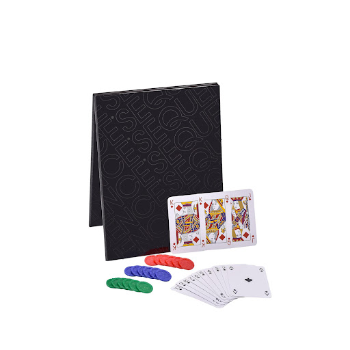 Juego de Mesa Clásico Sequence Goliath Caja x 1 Prepárate para desatar tu estratega interior con el juego de mesa Sequence Classic ML Este juego clásico combina la emoción del tic-tac-toe y la estrategia del póker en un desafío emocionante. Con la 