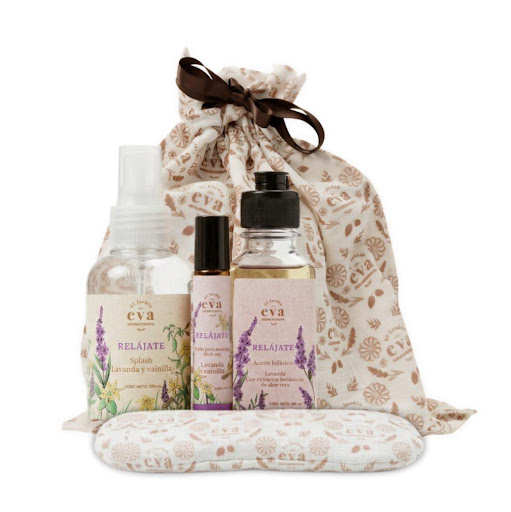 Combo Ritual Relájate en Casa El Jardín de Eva combo x 4 Un ritual pensado para transformar cualquier momento del día en una pausa de bienestar. Este combo incluye Splash Relájate 135 ml, antifaz de semillas, Roll-on Relájate y Aceite Bifásico Relájate 160 