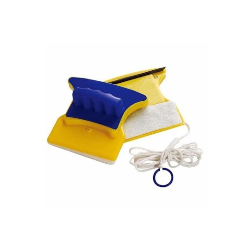Limpiador Limpiavidrios Magnetico Doble Cara GENERICO Unidad x 1 Con este producto podrás limpiar los vidrios de tu hogar en forma segura, rápida, práctica y efectiva. Práctico y económico limpiavidrios con poderosos imanes. Este novedoso invento te permitirá alcan