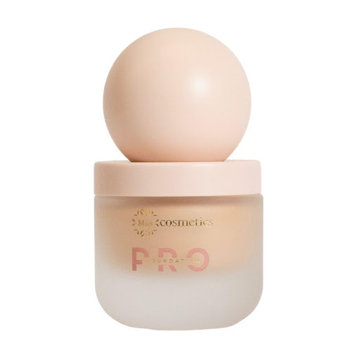 Pre Base Luminosa Pro Miis Cosmetics Tono Shine MIIS COSMETICS Base de rostro x 1 El aliado perfecto para un maquillaje con glow natural. Su fórmula ligera se funde con la piel, suaviza poros y líneas de expresión, y ofrece un acabado luminoso sin sensación grasa. Disponible en 3 t