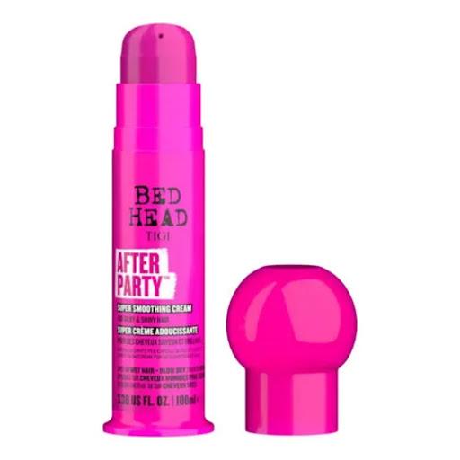 Crema  TIGI suavisante anti frizz 100 ml TIGI Caja x 1 Controla el frizz y aporta una textura sedosa con un acabado ultra suave. Su fórmula ligera protege contra la humedad y el calor, dejando el cabello disciplinado, manejable y con un brillo saludable. 