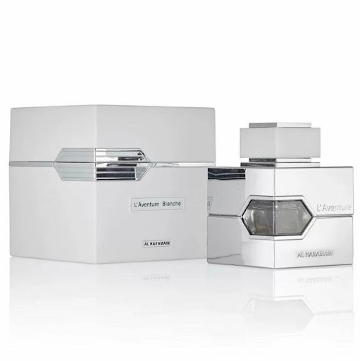 AL HARAMAIN L`AVENTURE BLANCHE 100 ML AL HARAMAIN  AL HARAMAIN L`AVENTURE BLANCHE 100 ML x 100 ML  Fragancia de la familia olfativa Floral para Mujeres. L'Aventure Blanche se lanzó en 2017. Las Notas de Salida son limón (lima ácida), bergamota, lavanda y rosa; las Notas de Corazón son grosellas neg