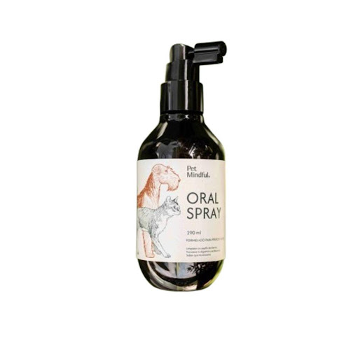Enjuague Bucal para Mascotas de Origen Natural Pet Mindful Spray 190mL x 190mL Spray oral de calendula y manzanilla que limpia sin cepillado, mejora el aliento y cuida su salud.

Una solución diaria fácil de aplicar que mejora el aliento, previene enfermedades orales,  acelera l
