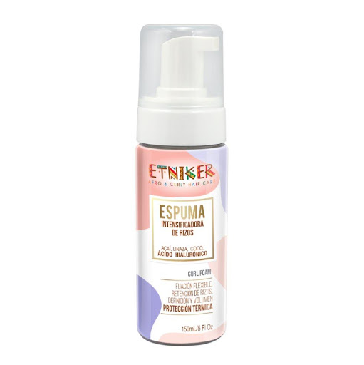 ESPUMA INTENSIFICADORA DE RIZOS ETNIKER ETNIKER 150 x 1 La espuma intensificadora de rizos Etniker con PROTECCIÓN TÉRMICA, es el secreto para destacar tus rizos de una manera natural, sin efecto acartonado, sin sensación pegajosa y sin residuos.Esta espuma