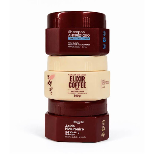 Kit Elixir Coffee Personal Vegano Cosmetics x 135 gr VEGANO COSMETICS Kit x 3 und Kit Elixir Coffee Paso 1, 2 y 3. Terapia capilar reparadora con efecto alisador 60–70%. Con proteínas, aceite de jojoba y algodón. Reduce daño, controla frizz, aporta brillo y fortalece la fibra capil