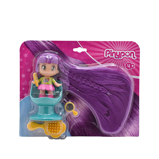Figura Pinypon Súper Melena Morada Pinypon Caja x 1 Con Pinypon Súper Melena puedes hacer tantos peinados y cambios de looks como quieras, gracias a su súper larga melena. Incluye silla de peluquería y accesorios para el pelo. Las figuras Pinypon son P