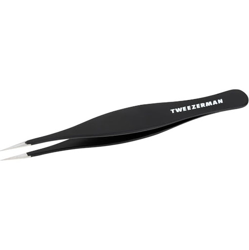 Pinza de Precisión Para Pelos Encarnados Tweezerman G.E.A.R. X1 Tweezerman  Caja x 1 La Pinza Tweezerman G.E.A.R. para pelos encarnados y astillas elimina pelos encarnados, espinas, fragmentos de vidrio o cualquier tipo de astilla con máxima precisión.
Sus puntas afiladas y estrechas 