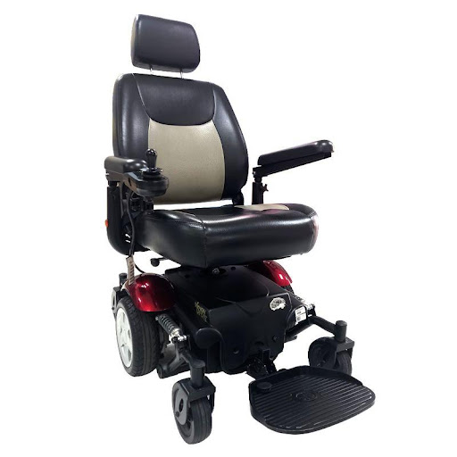 Silla Ruedas Motor Vison P326A Red MERITS Individual x 1 La Silla de Motor Visión cuenta con un joystick para facilitar el manejo y brindar movilidad autónoma al paciente, así como un diseño ergonómico y cómodo.