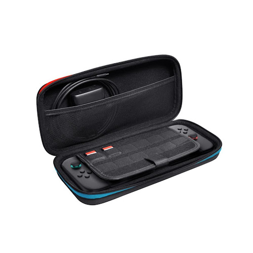 Estuche Rigido Para Nintendo Switch Negro Trust Gxt1248 TRUST Caja de cartón x 1 Estuche Rigido Para Nintendo Switch Negro Trust Gxt1248 Con este estuche, la Nintendo Switch y todos sus accesorios estarán a salvo en casa o cuando te desplaces. Su amplitud garantiza espacio para la