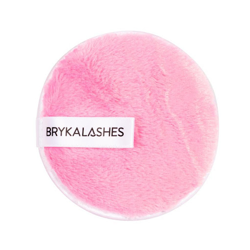 Facial Puff Paño Desmaquillante Bryka Bryka 1 Paquete x 1 und Nuestro puff rosa reutilizable es la combinación perfecta de suavidad y cuidado. Su textura aterciopelada acaricia la piel mientras ayuda a remover el maquillaje de manera eficaz, incluso en pieles se